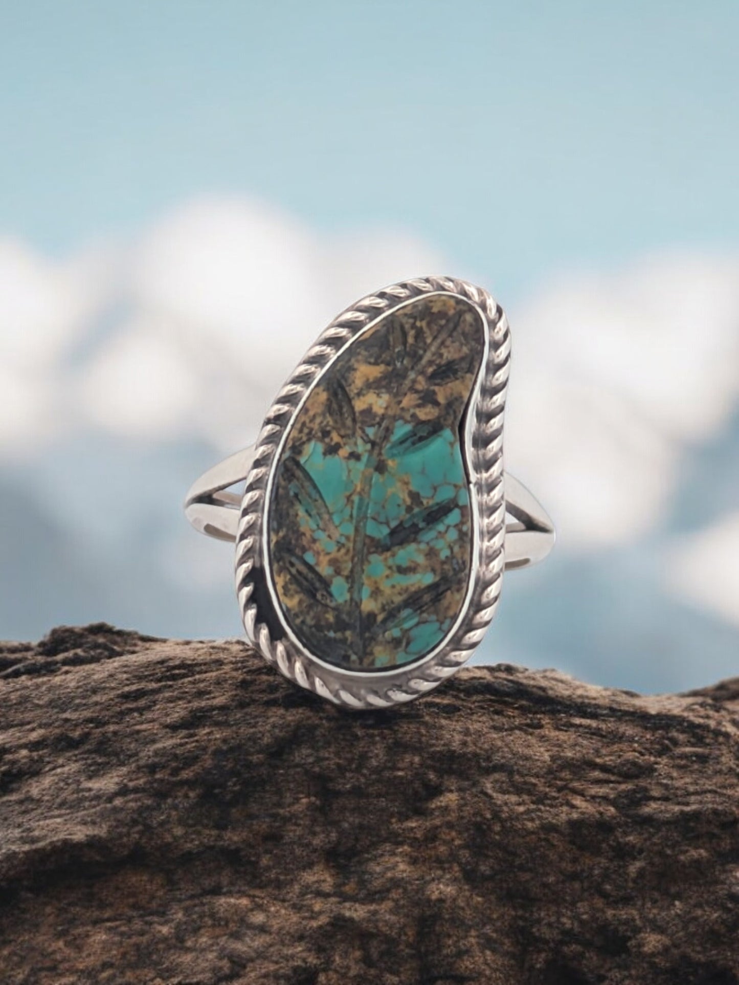 Runaway Mesa | New Native American Sterling Silver and Turquoise Leaf Ring