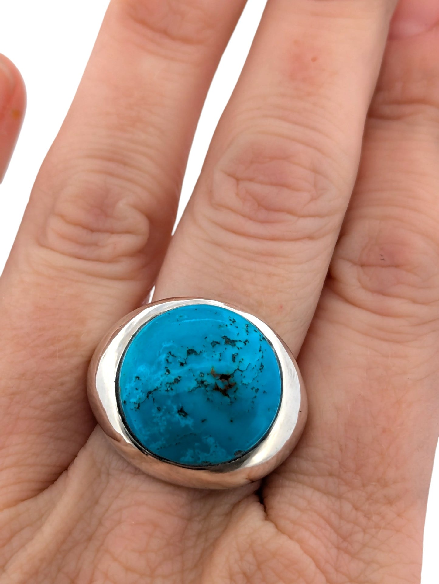 Red Mesa | Sterling Silver Turquoise Ring with a Single Round Kingman Turquoise Cabochon and Waterwebbing