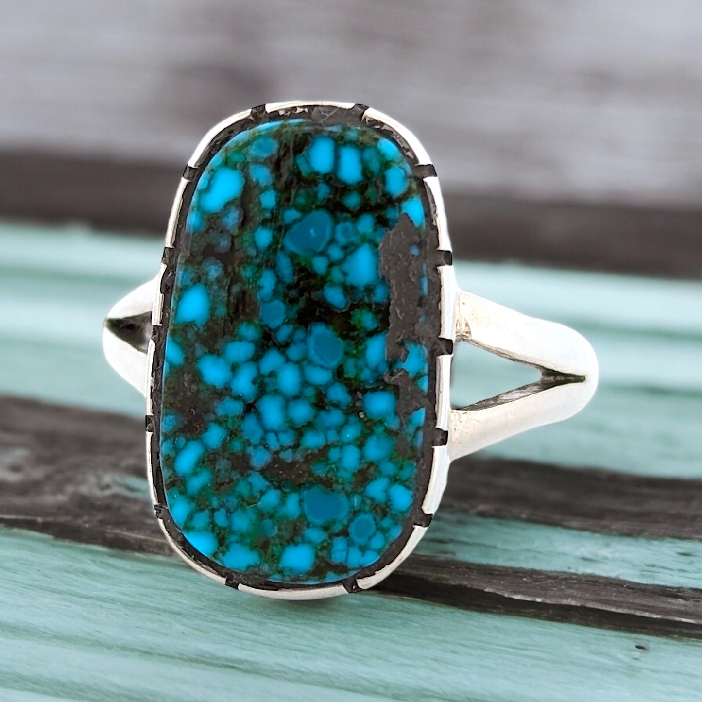 Ghost's Hill | Sterling Silver & Kingman Turquoise Split Shank Ring - Size 7