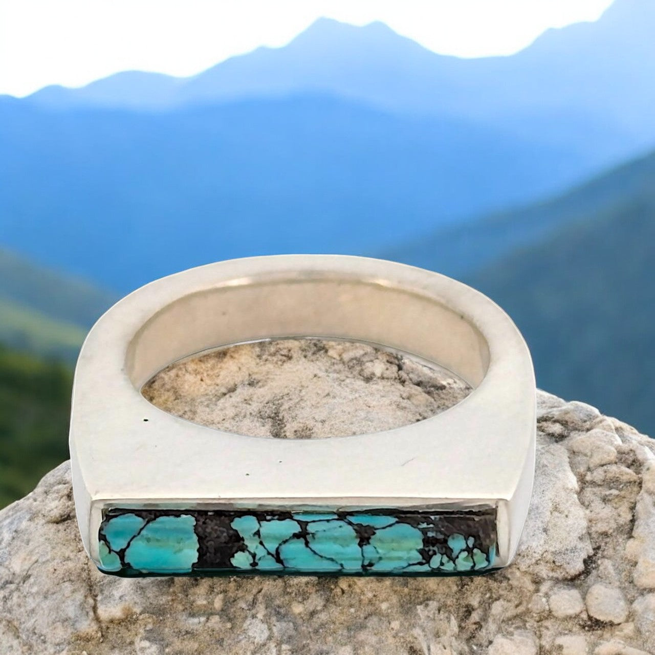 Coyote Hollow | Sterling Silver Sleek Ring with Robin's Egg Blue Turquoise Cabochon by Robert Drozd - Size 5