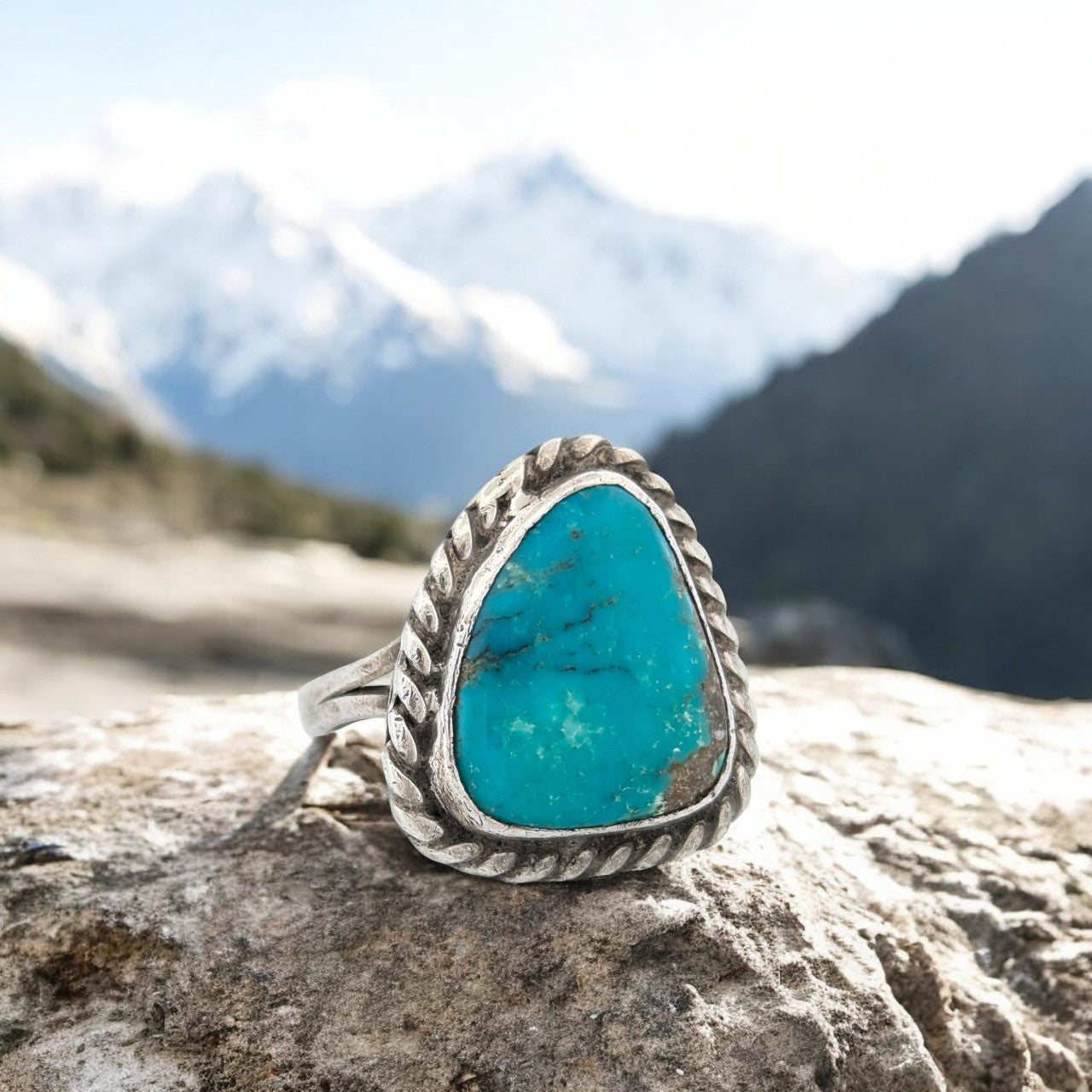 Stoney Creek | Vintage Sterling Silver Ring with Twisted Wire Motif and Bezel-Set Blue Turquoise, Size 6.5