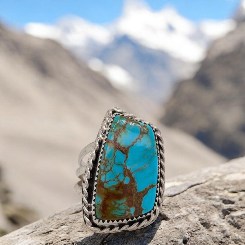 Windy Tooth | Sterling Silver and Turquoise Ring Handmade - Size 8