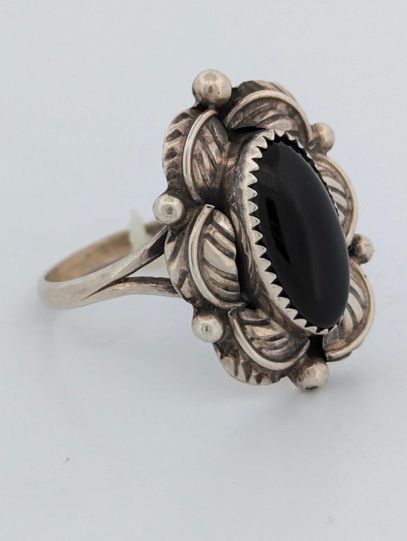 Prickly Pear Path | Vintage Signed Sterling Silver and Onyx Ring with Halo of Leaves, Stamped "B", Size 11